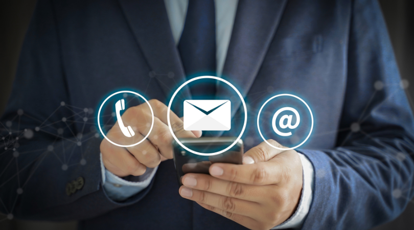 Contractor receiving customer response via text after missed call