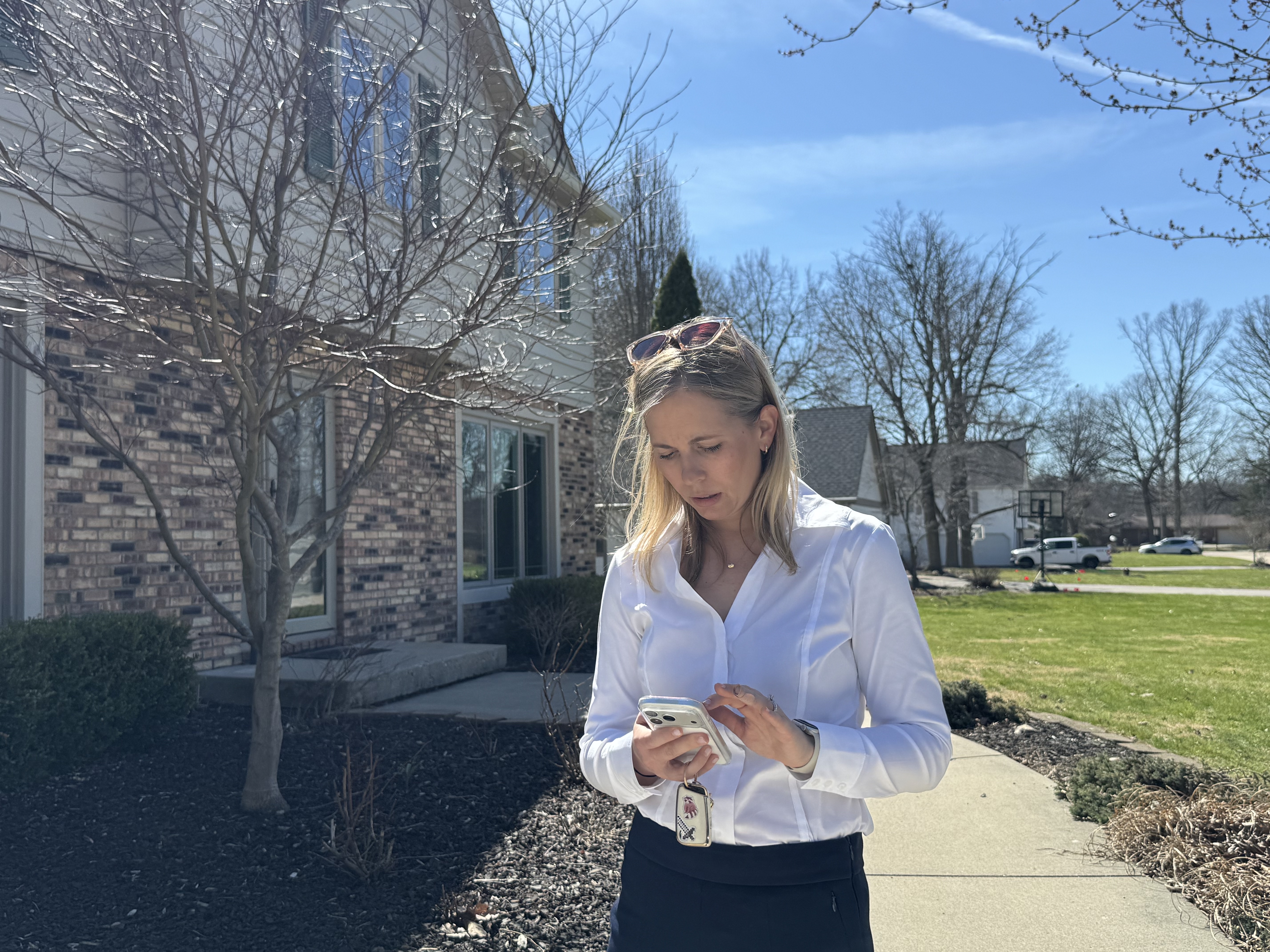 MaryBeth, residential real estate broker at Archer Realty serving Springfield Illinois and surrounding communities