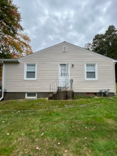 Soaked & Soaped Power Washing after cleaning — Rhode Island