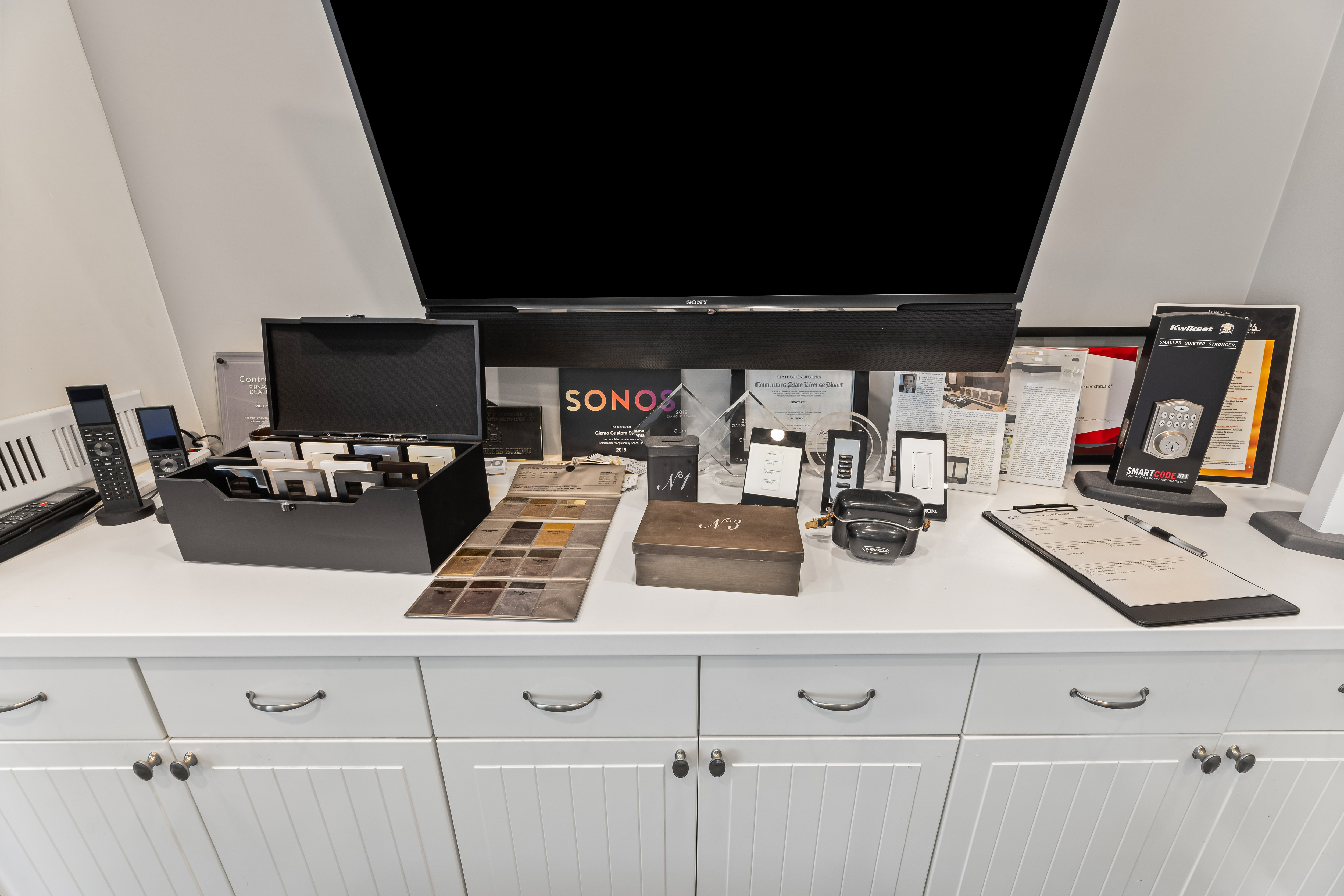 Gizmo Showroom 5