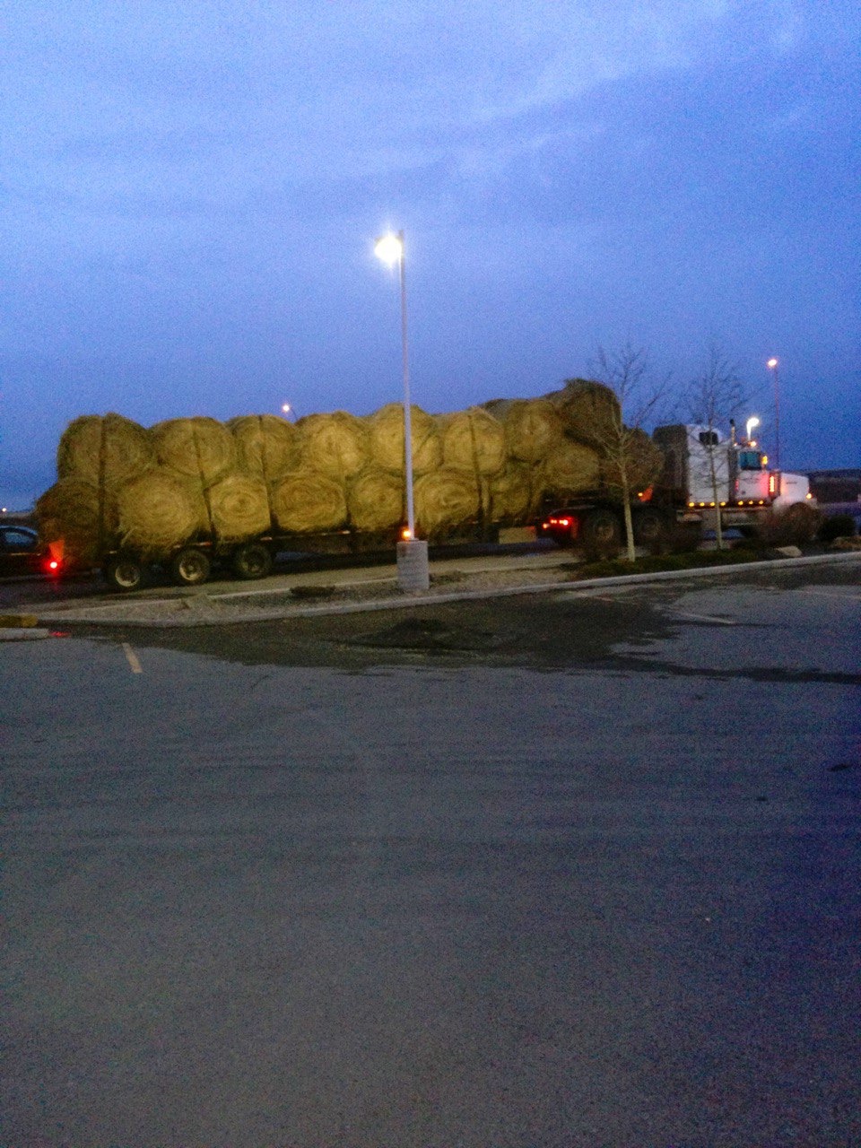 Round Bale Transport