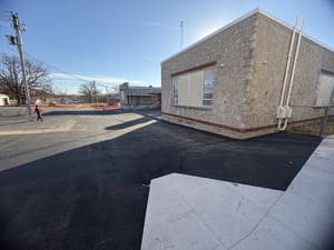 {{ custom_values.service_2 }} in {{custom_values.area_2})