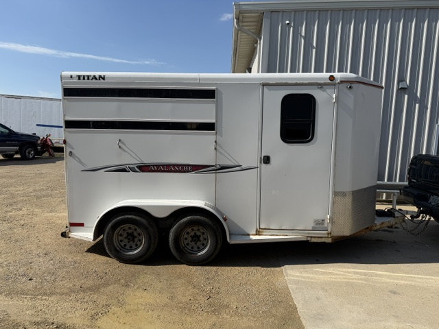 Bumper Pull Horse Trailer