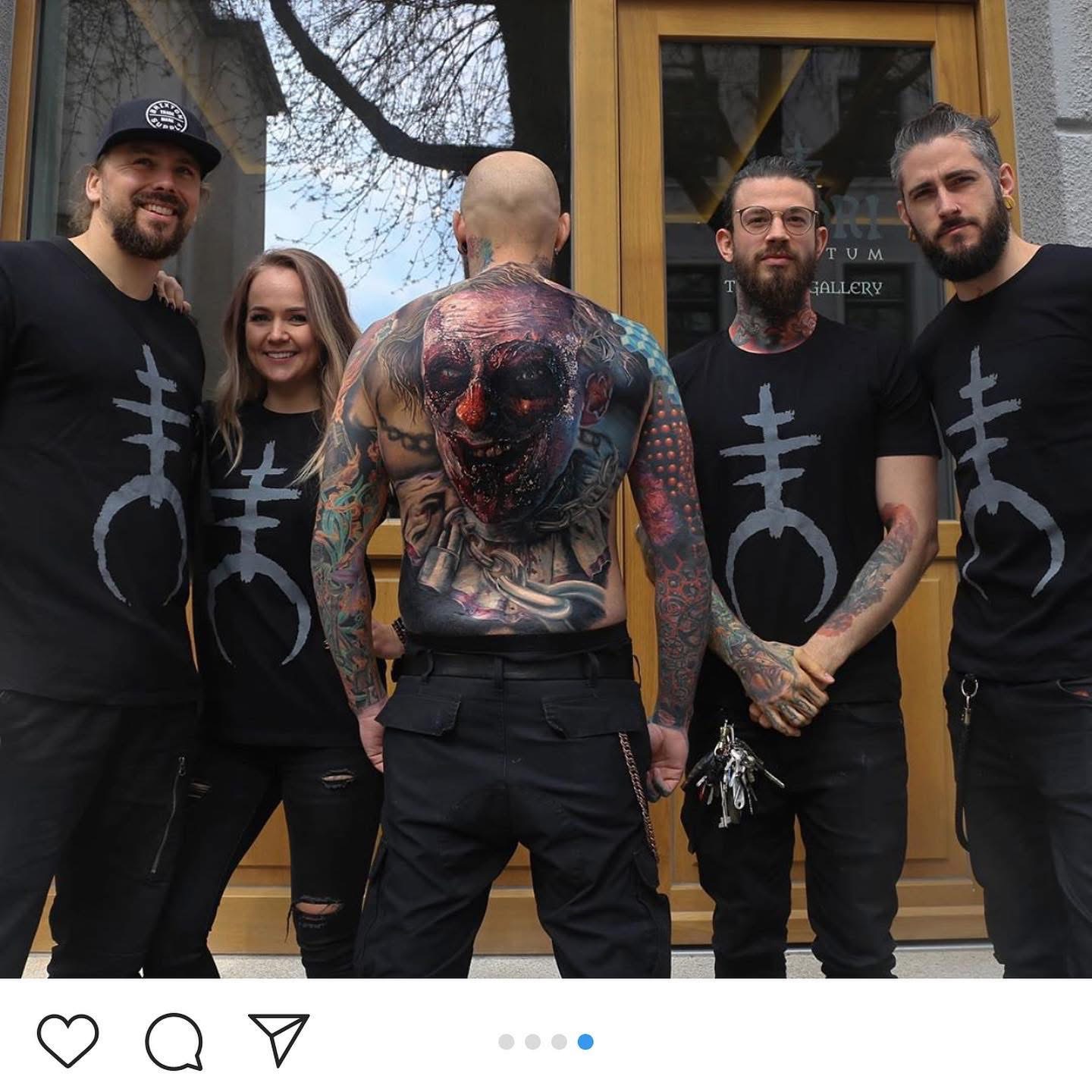 The viral photorealistic clown back piece tattooed in Munich by four artists including Torsten and Kätlin Malm