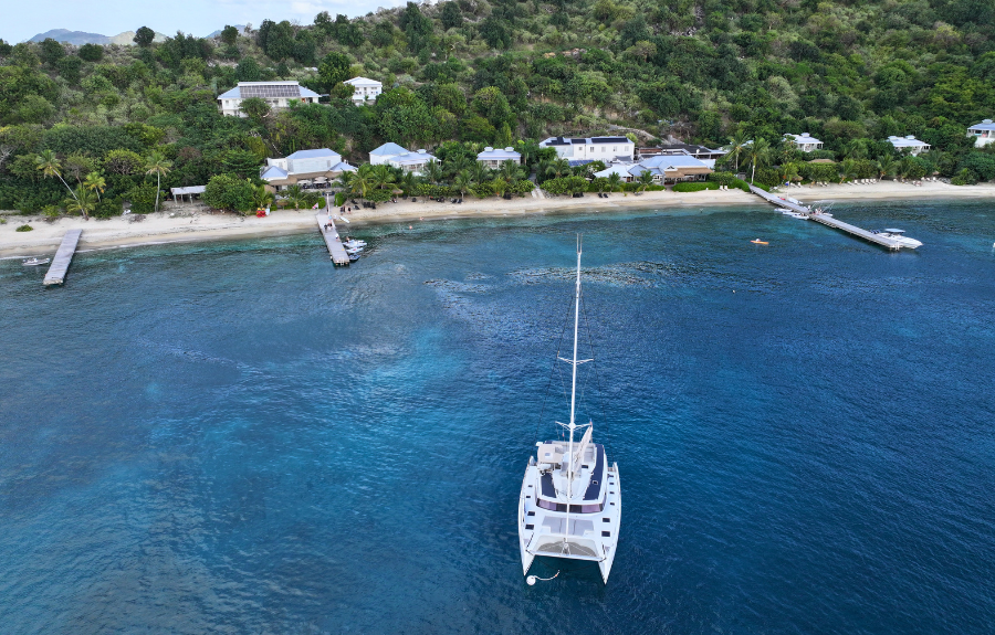 Private charter island hopping experiences in the Caribbean Private charter island hopping experiences in the Caribbean