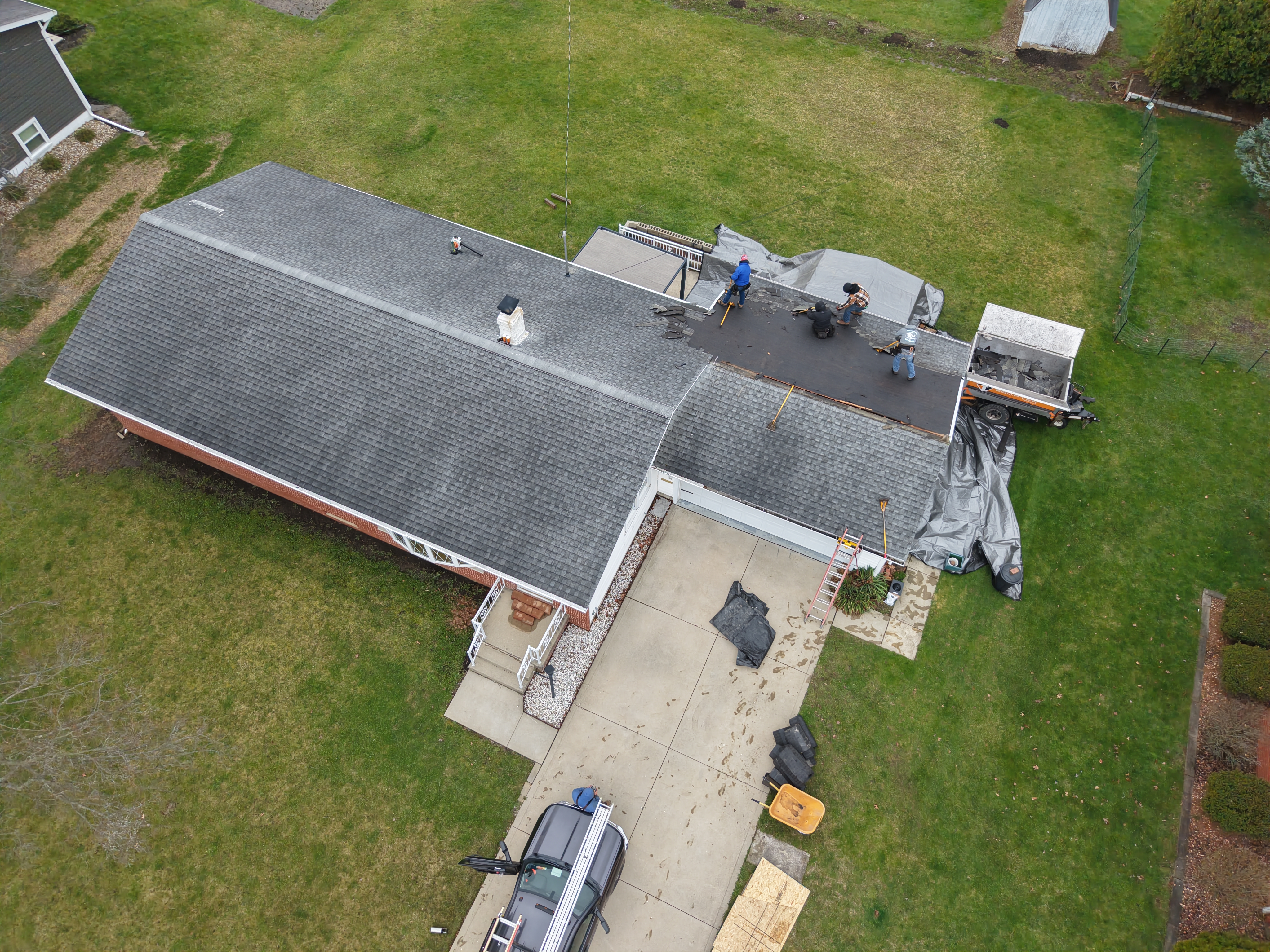 Roof replacement in Shelby, OH by Weikles Roofing - photo 5