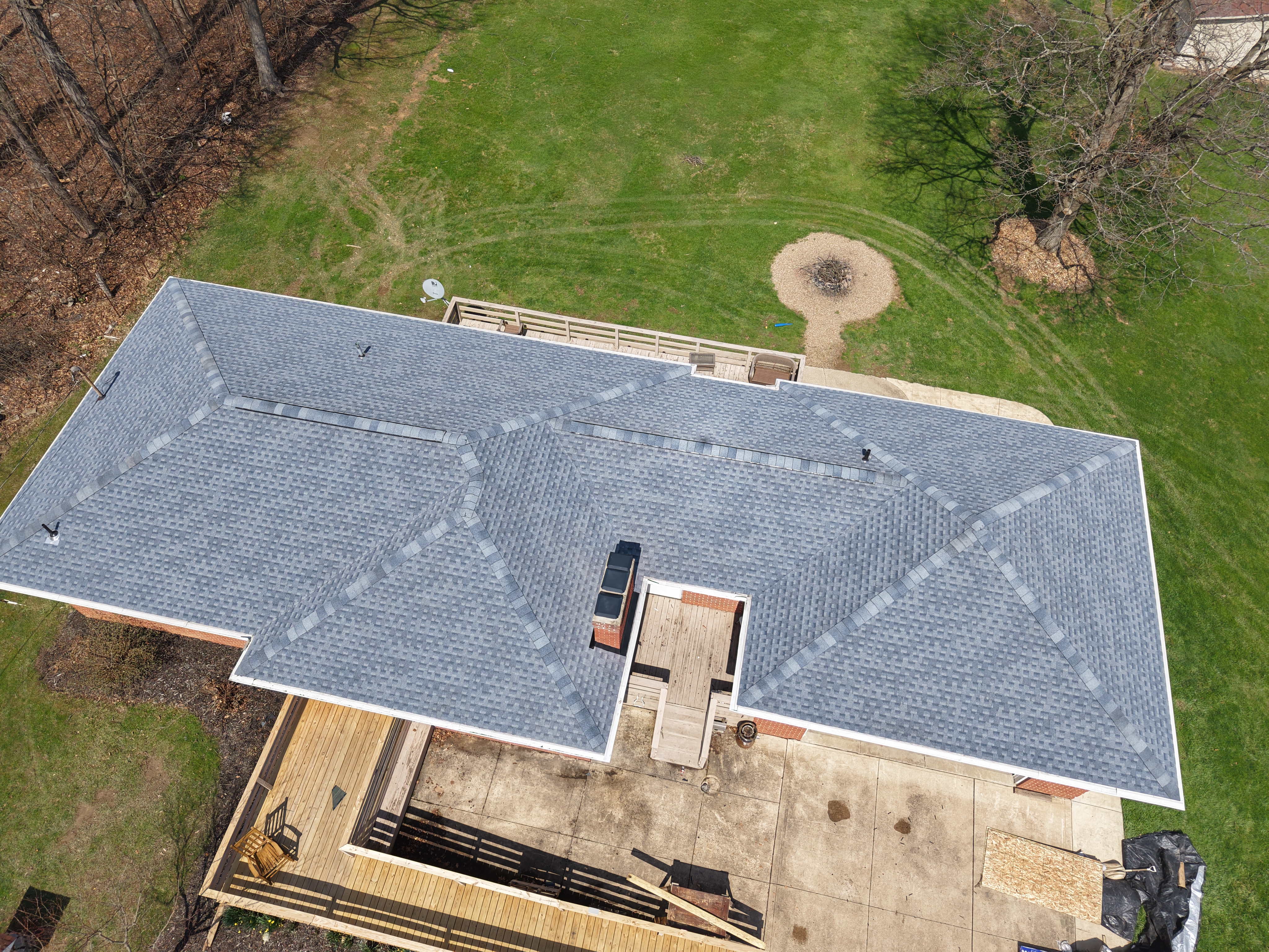 Roof replacement in Mansfield, OH by Weikles Roofing - photo 4