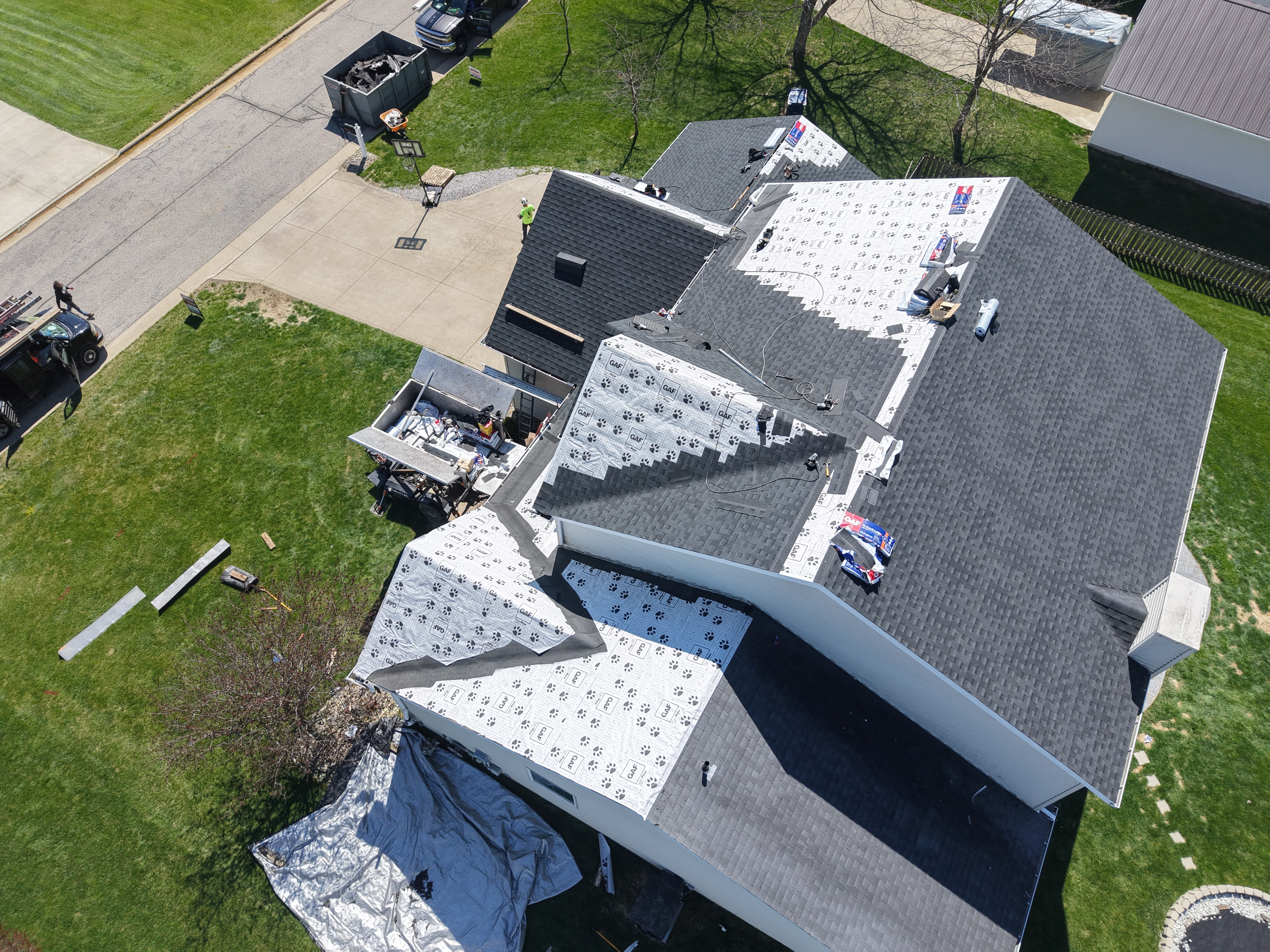 Roofing in Shelby, OH by Weikles Roofing - photo 4 Roofing in Shelby, OH by Weikles Roofing - photo 4