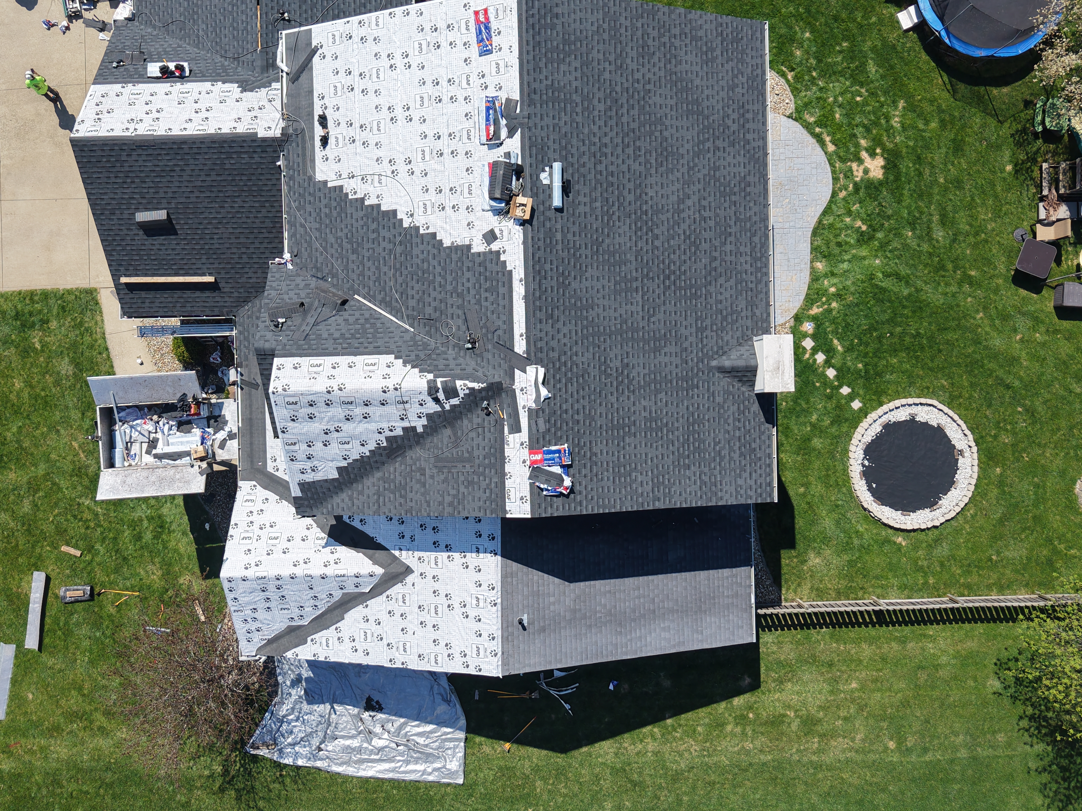 Roofing in Shelby, OH by Weikles Roofing - photo 5 Roofing in Shelby, OH by Weikles Roofing - photo 5