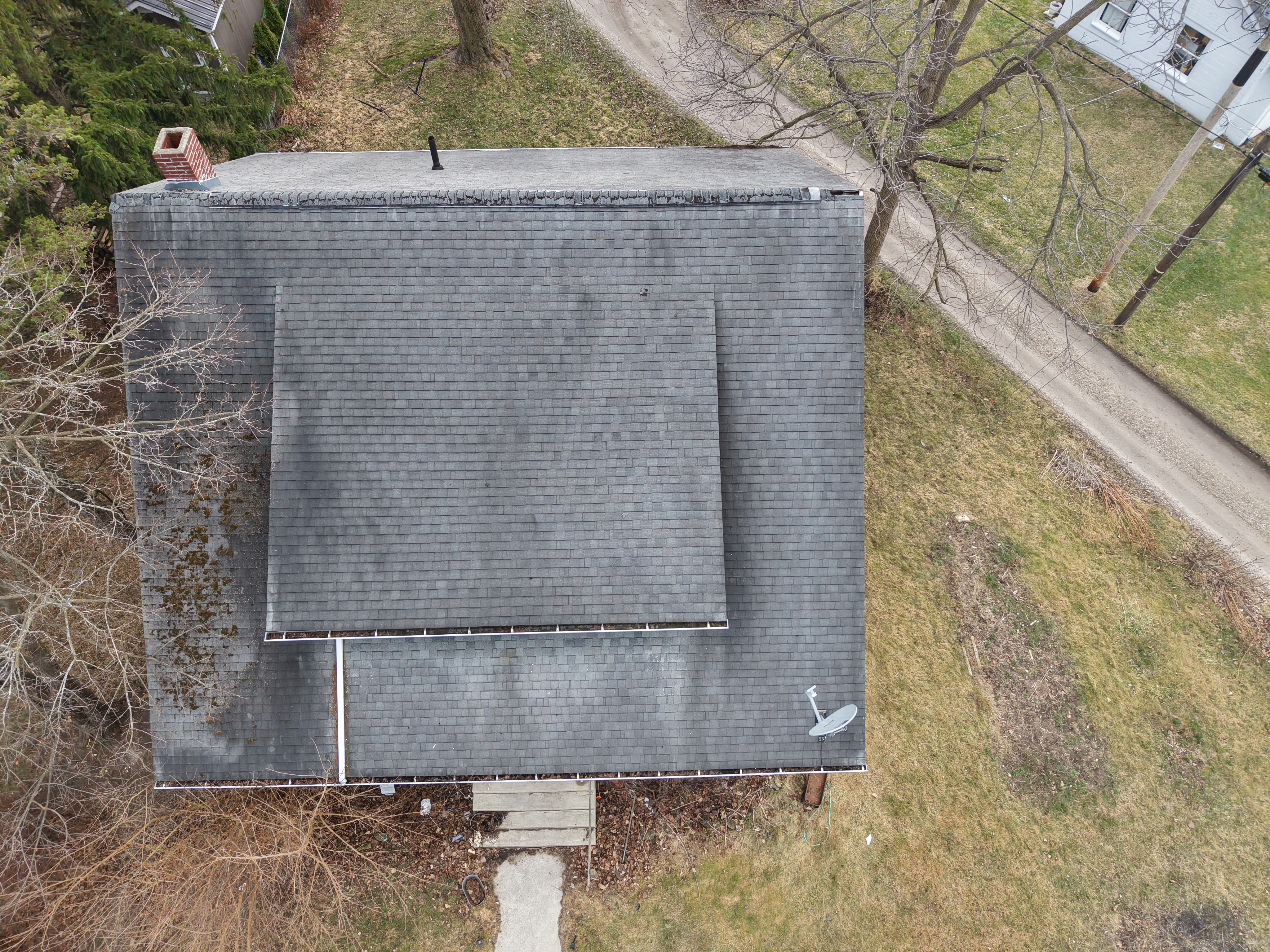 Roofing in Tiffin, OH by Weikles Roofing - photo 3