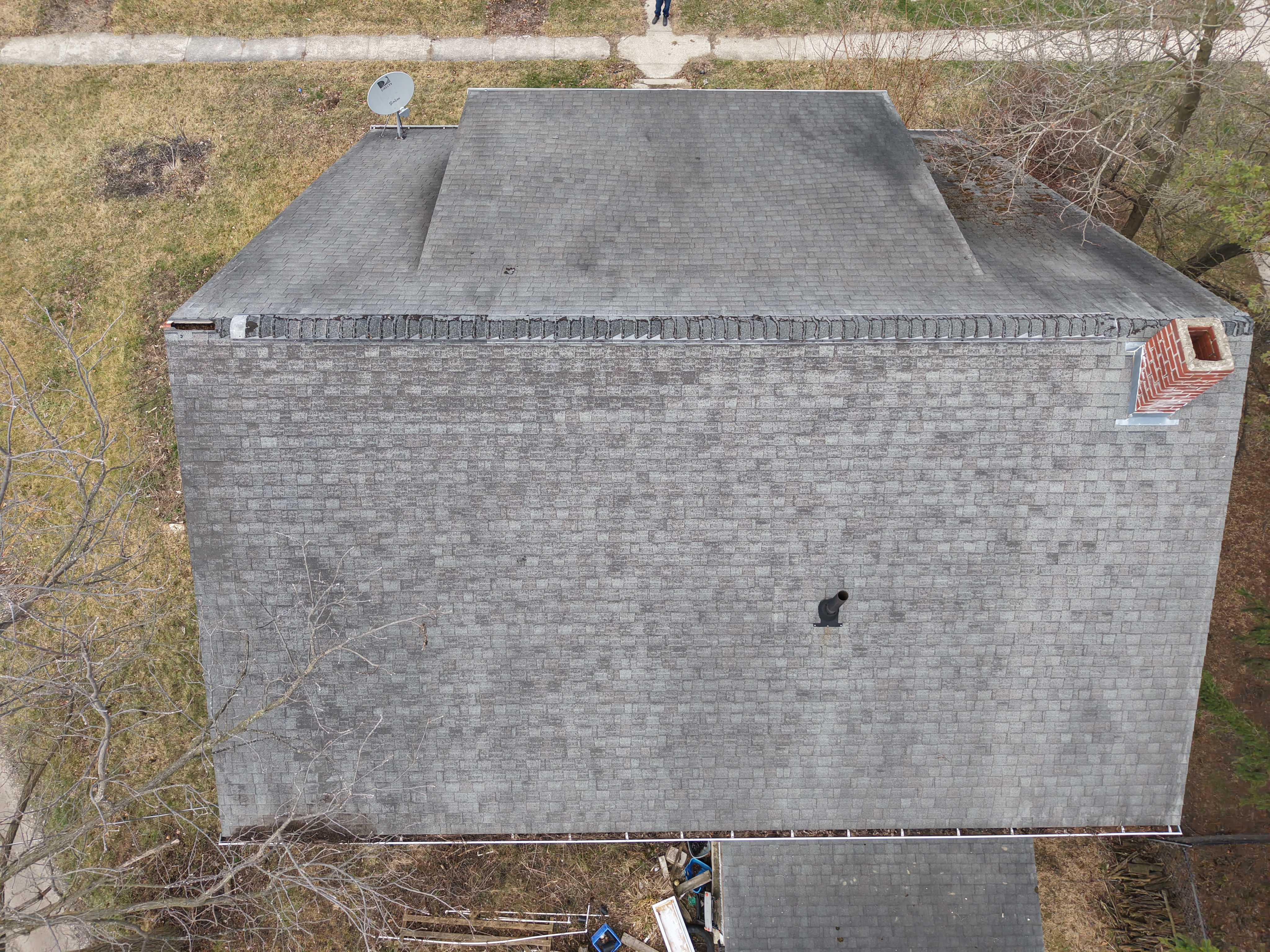 Roofing in Tiffin, OH by Weikles Roofing - photo 2