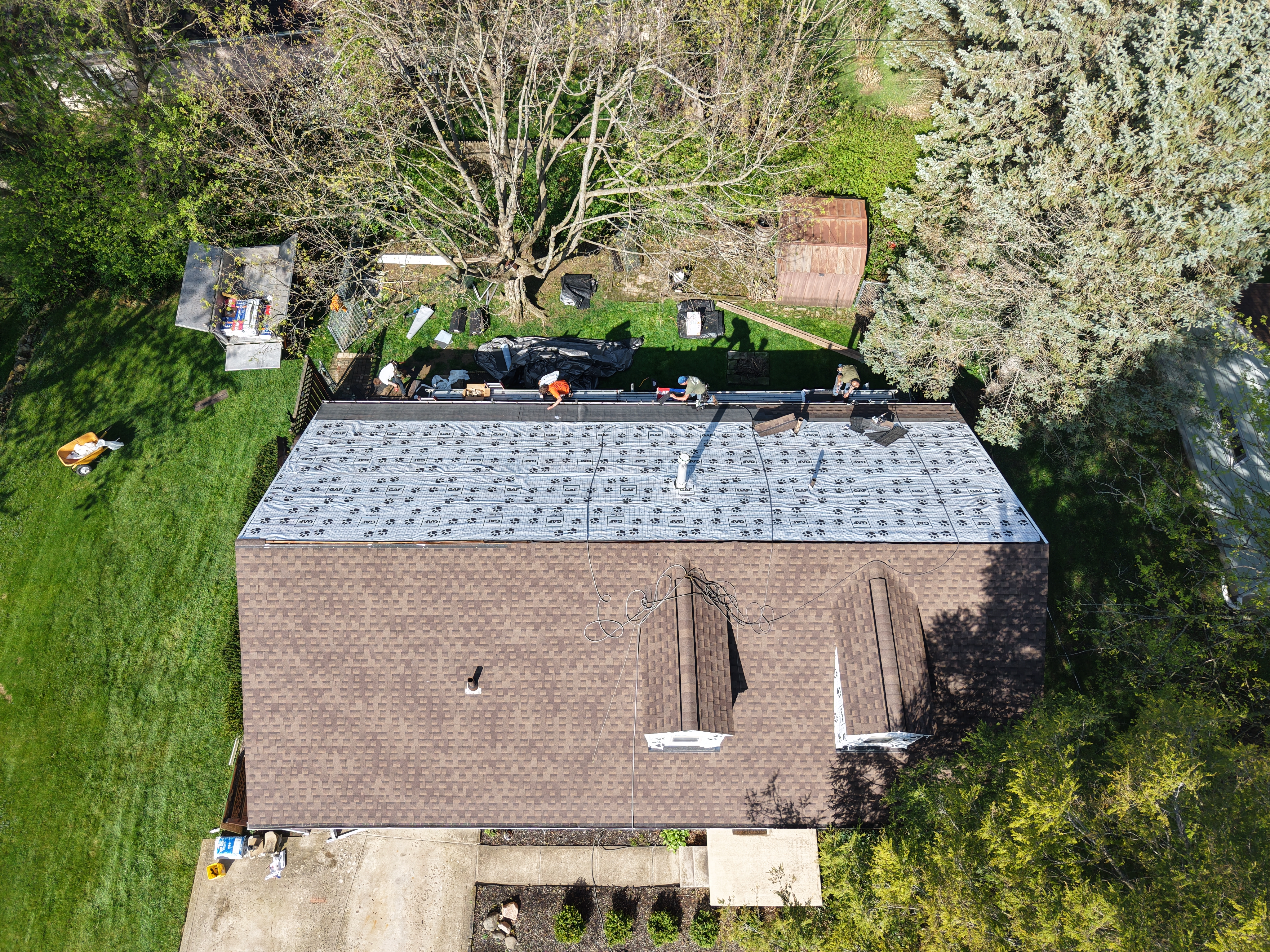 Roofing in Mansfield, OH by Weikles Roofing - photo 1