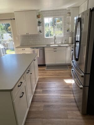 {{ custom_values.service_1 }} in {{custom_values.area_4})