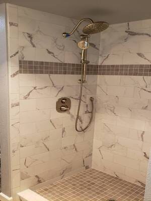 {{ custom_values.service_1 }} in {{custom_values.area_5})