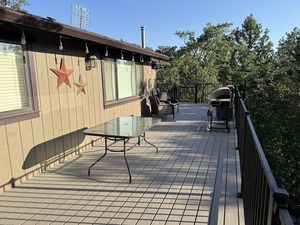 {{ custom_values.service_4 }} in {{custom_values.area_7})