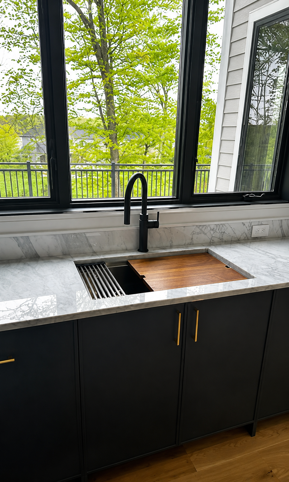 Licensed plumber River Edge NJ providing emergency plumbing services