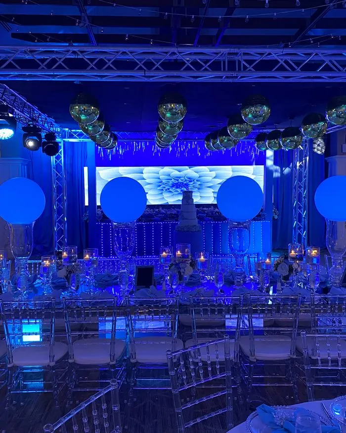 Truss structure and architectural lighting installed in the venue