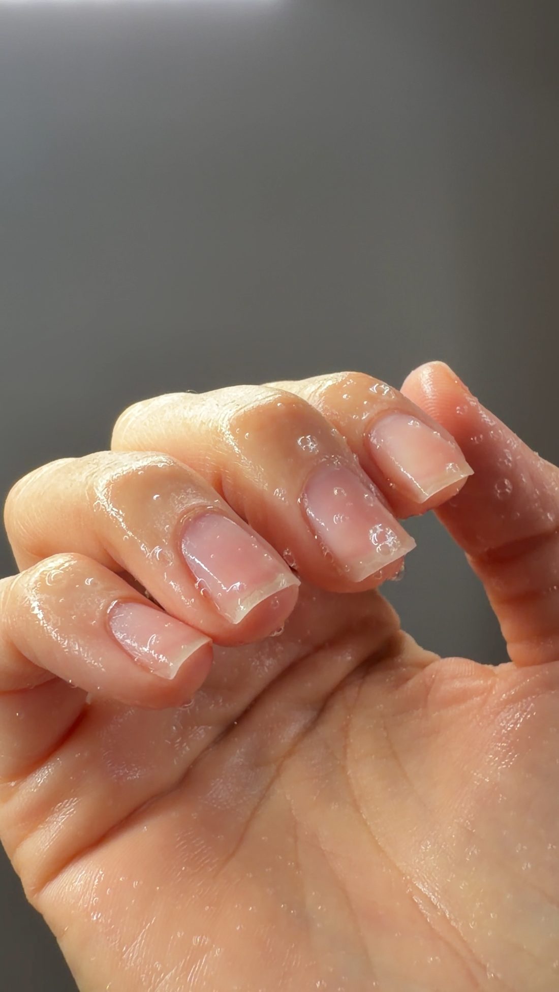 Hand nach der File Manicure