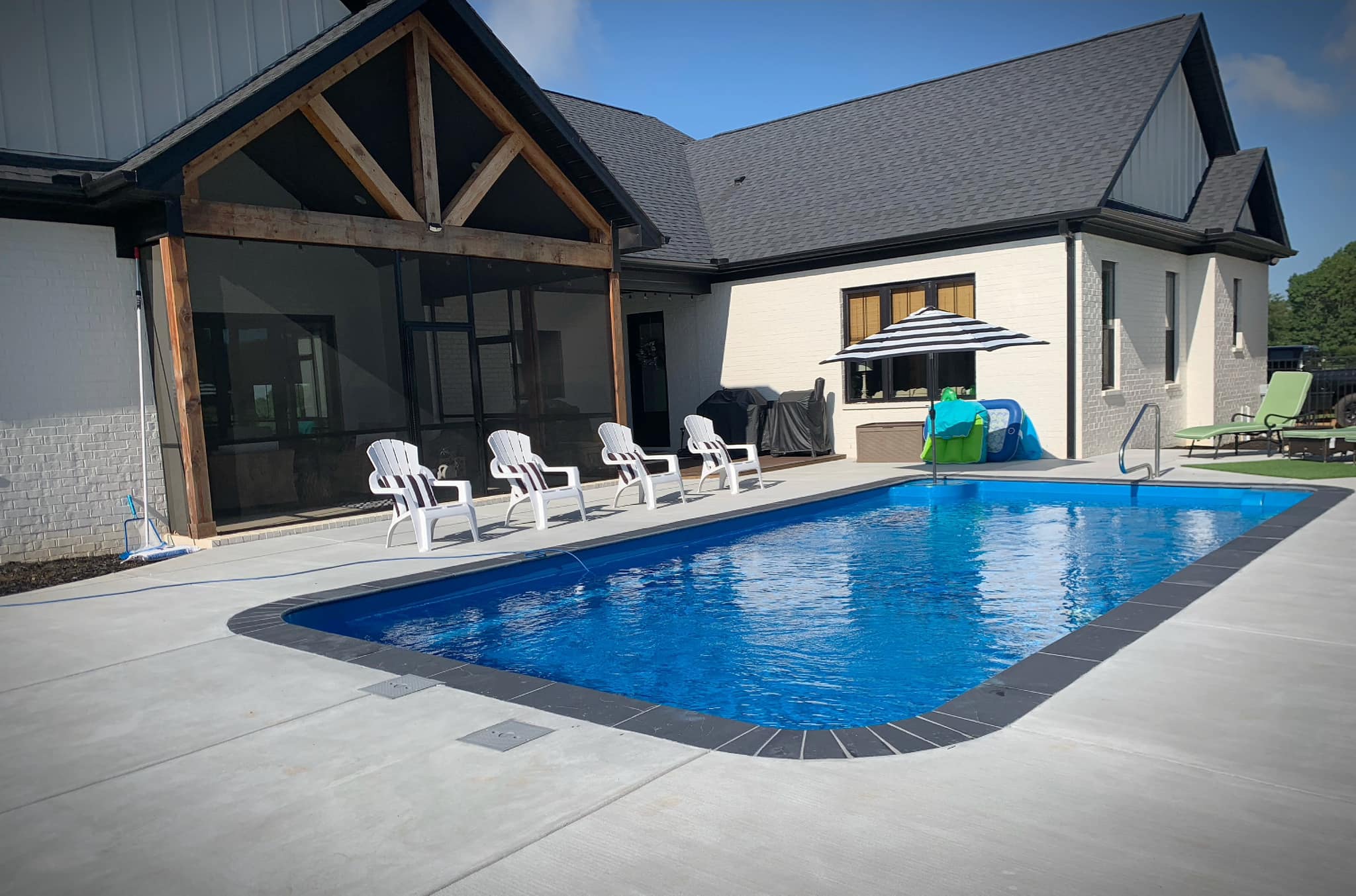 Custom Backyard In-Ground Fiberglass Installation