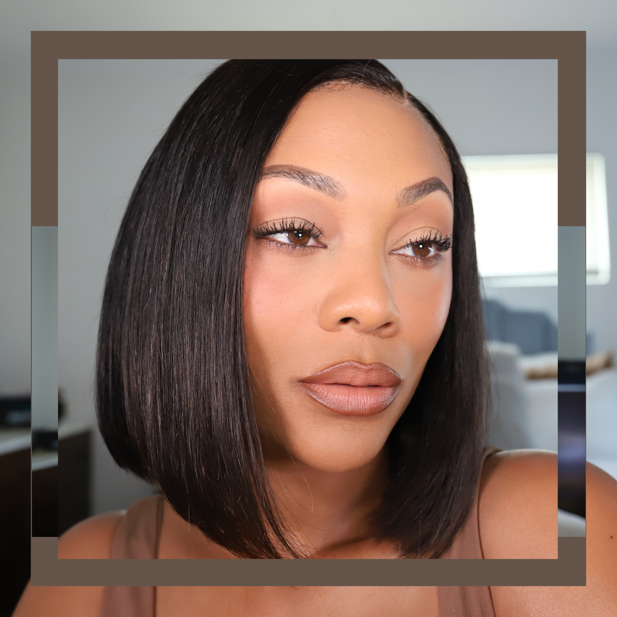 Soft Glam make look with soft blends of color on the skin, powdered for longevity, softly blended eyeshadow, defined brows, defined and polished lips created by Los Angeles Makeup Artist.