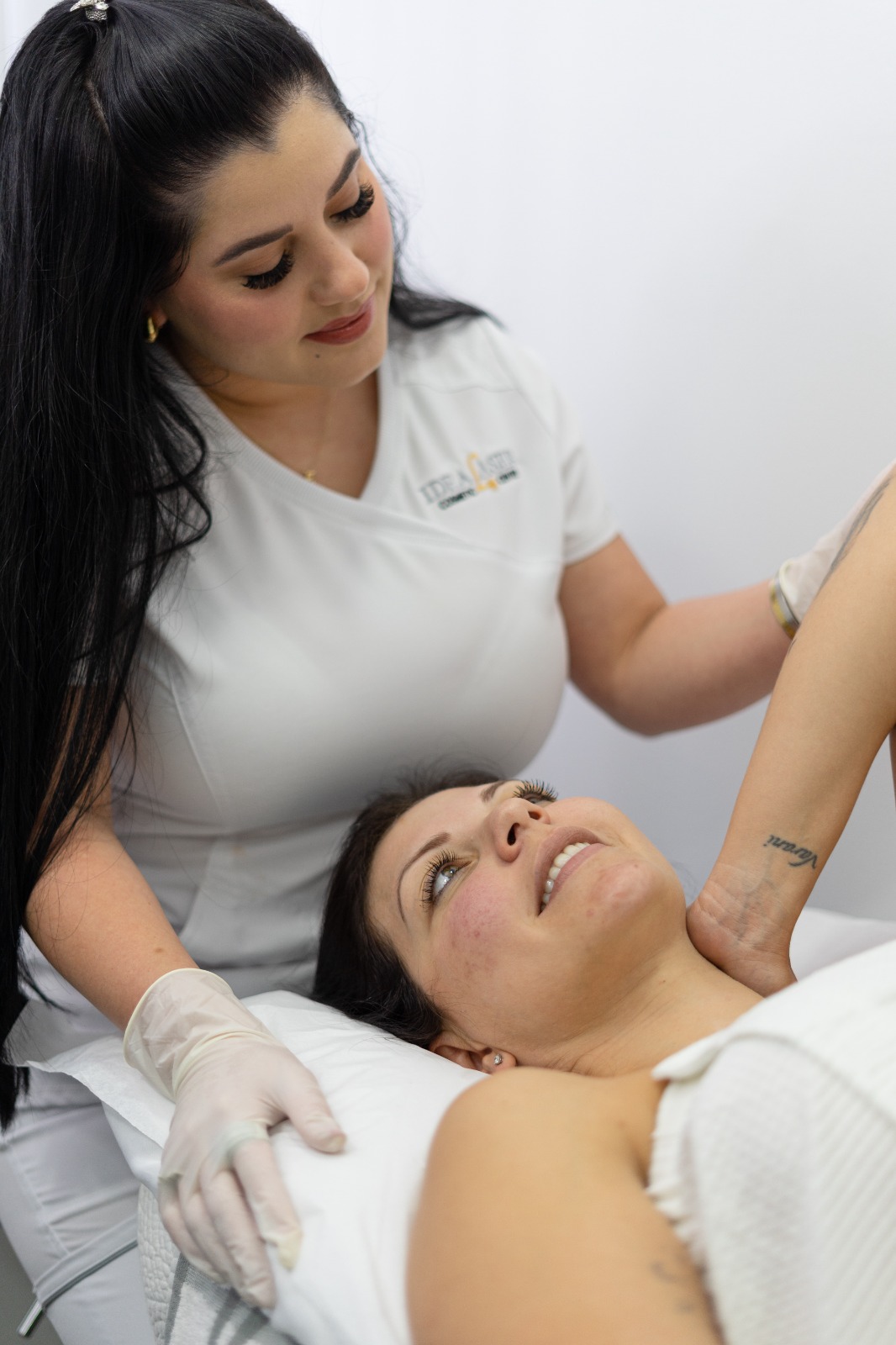 Postoperative Care: Why Lymphatic Massage Matters Postoperative care and lymphatic massage supporting recovery at IdeaLaser