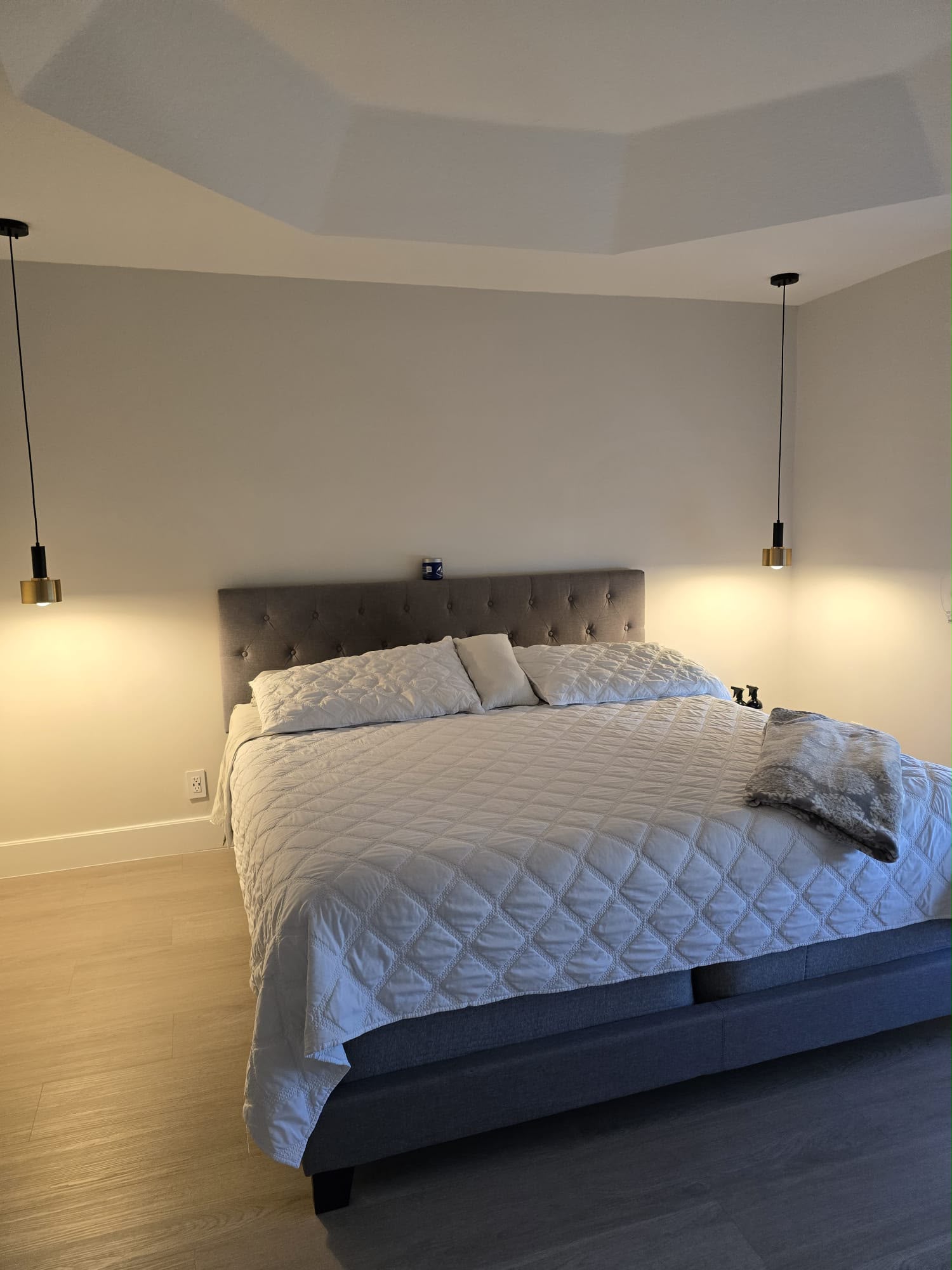 Bedroom Refresh — Fresh linens, dusting, and floor care in a Miami master bedroom. Prime Pro Cleaning, Broward & Miami-Dade County, FL