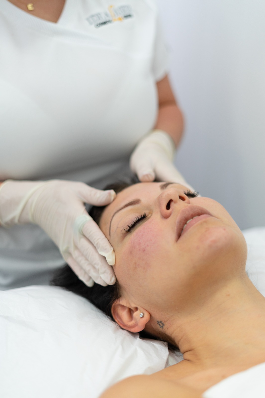 Deep Cleansing Facial at Idealaser Miami
