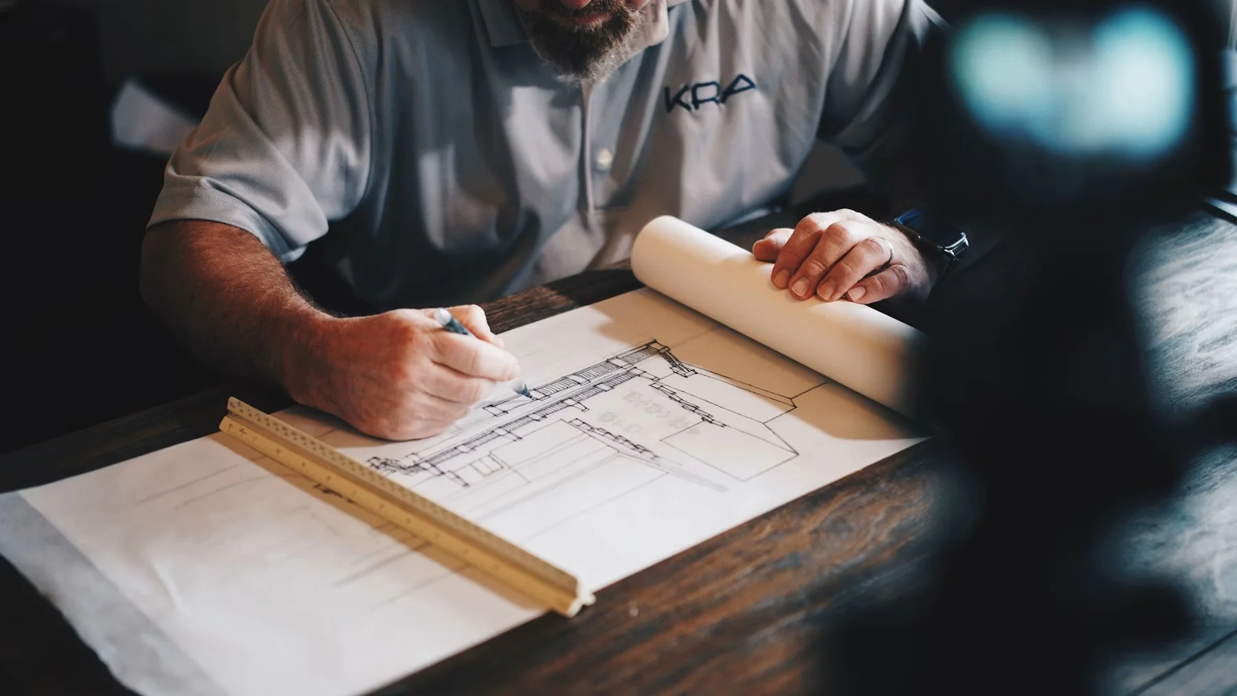How to Build a Contractor Website That Actually Generates Leads