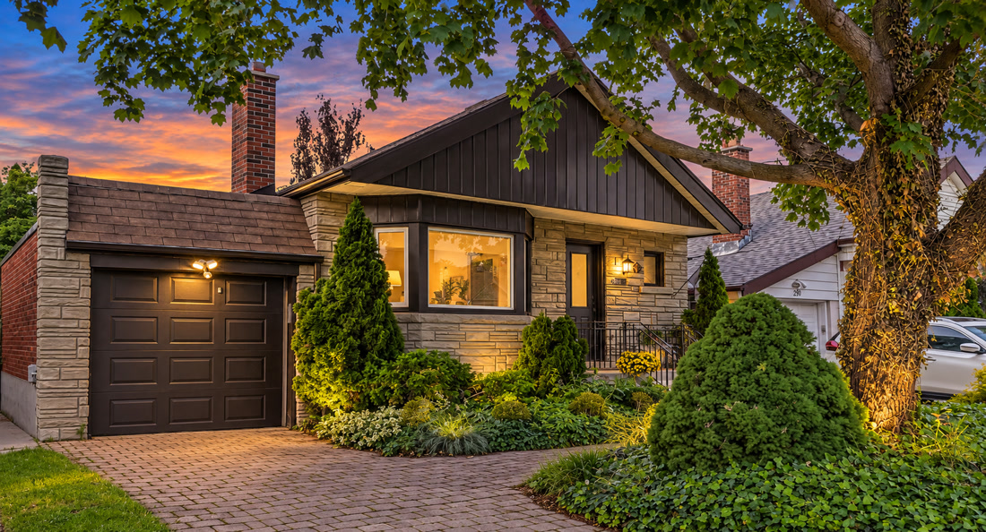 498 Plains Rd — $880,000, Sold · 3 Offers