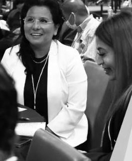 Mujeres en reunión de Wise Woman