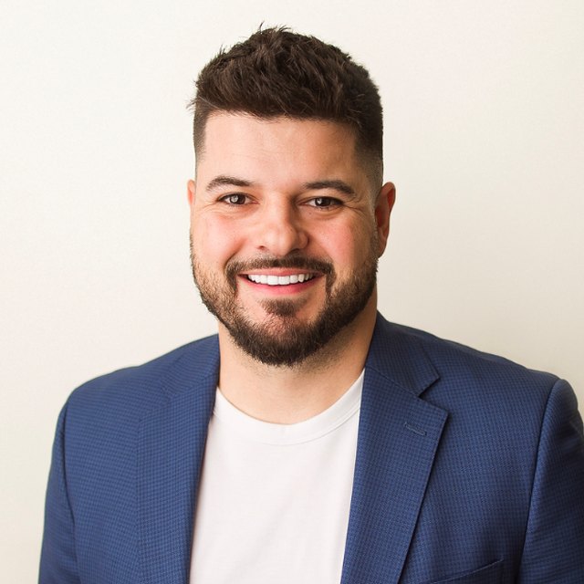 Alex Hernandez, loan officer at Guild Mortgage