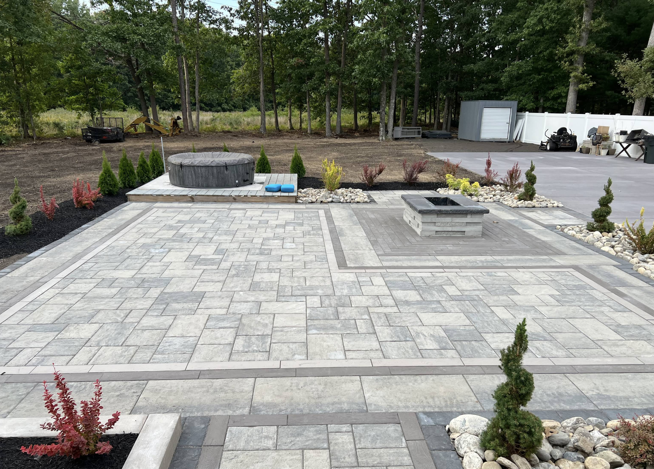 Paver Patio Ideas for South Jersey Backyards | EZ Hardscaping