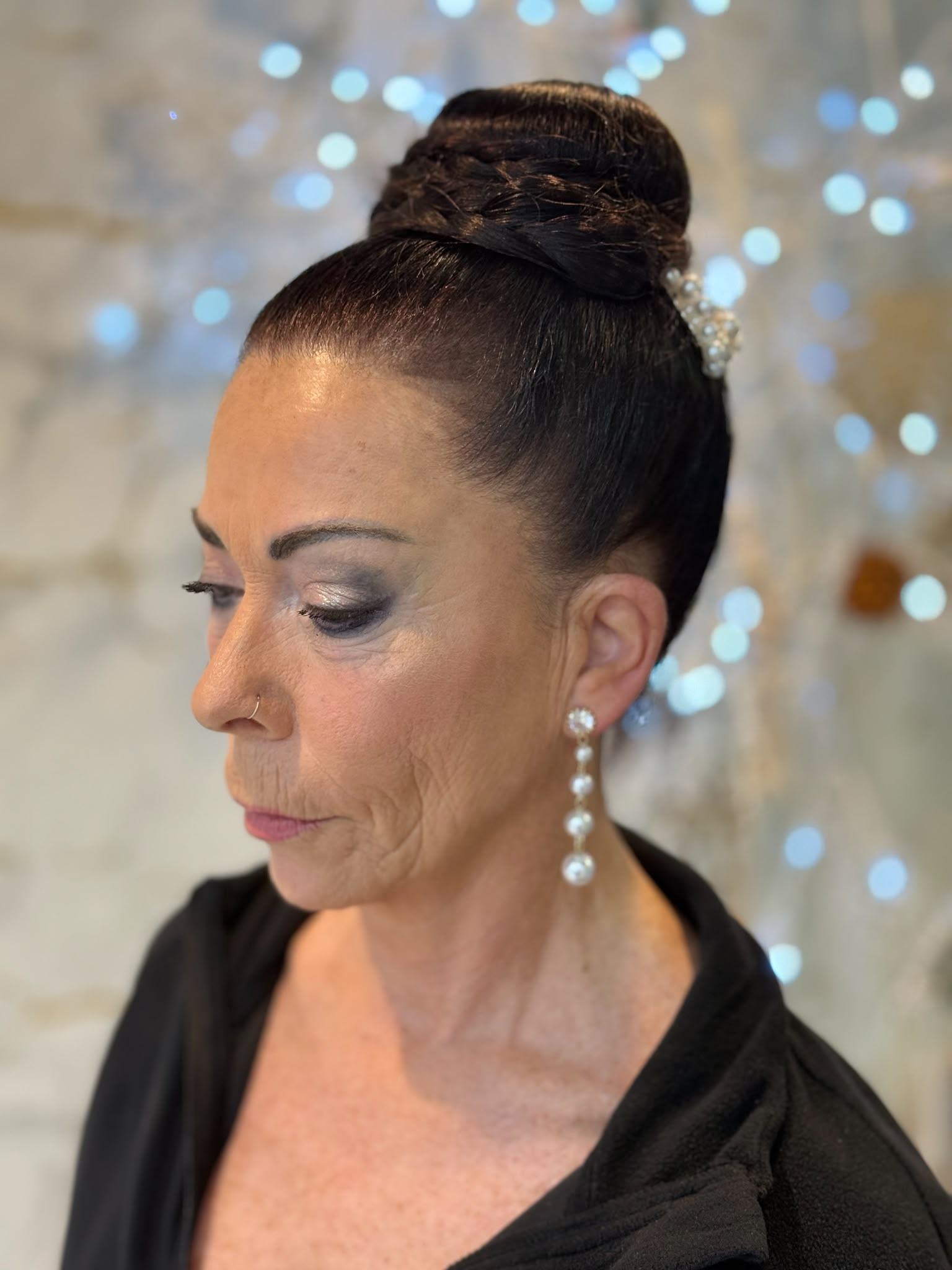 Maquillaje y peinado