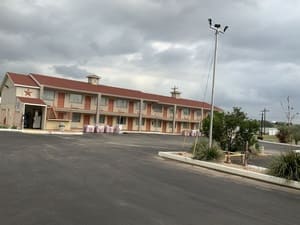 {{ custom_values.service_3 }} in {{custom_values.area_7})