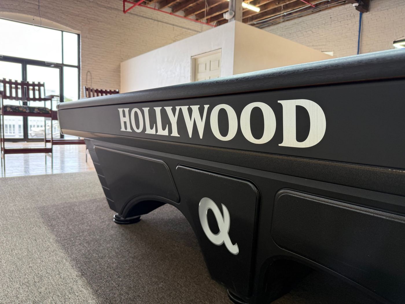 Hollywood carom table