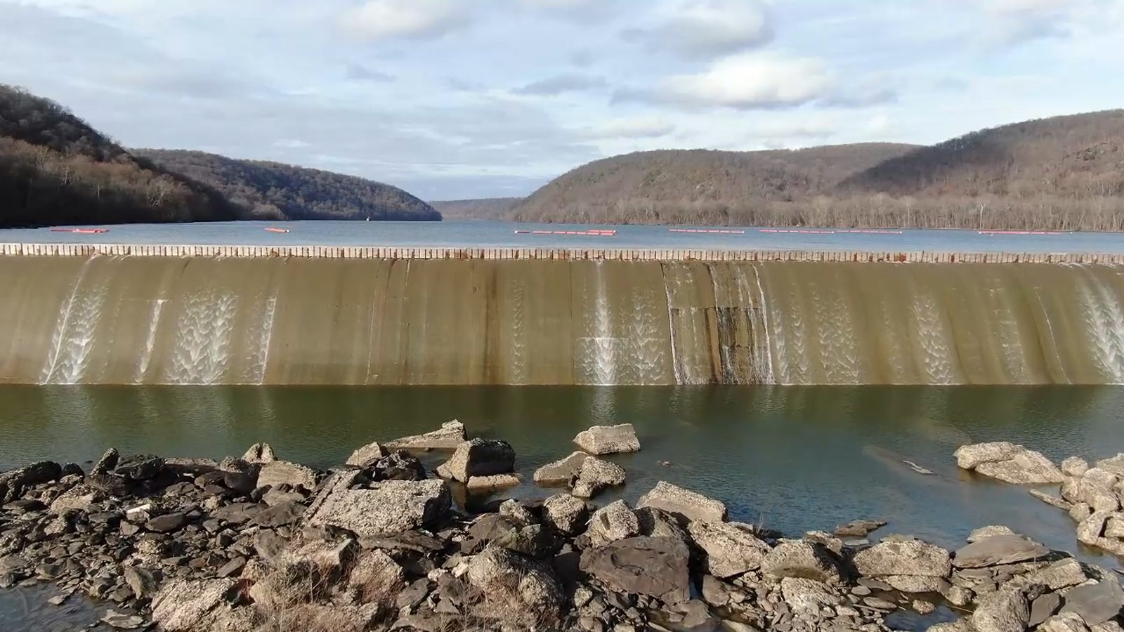 Aerial photo looking south down the Susquehanna River from Holtwood Whitewater Park
