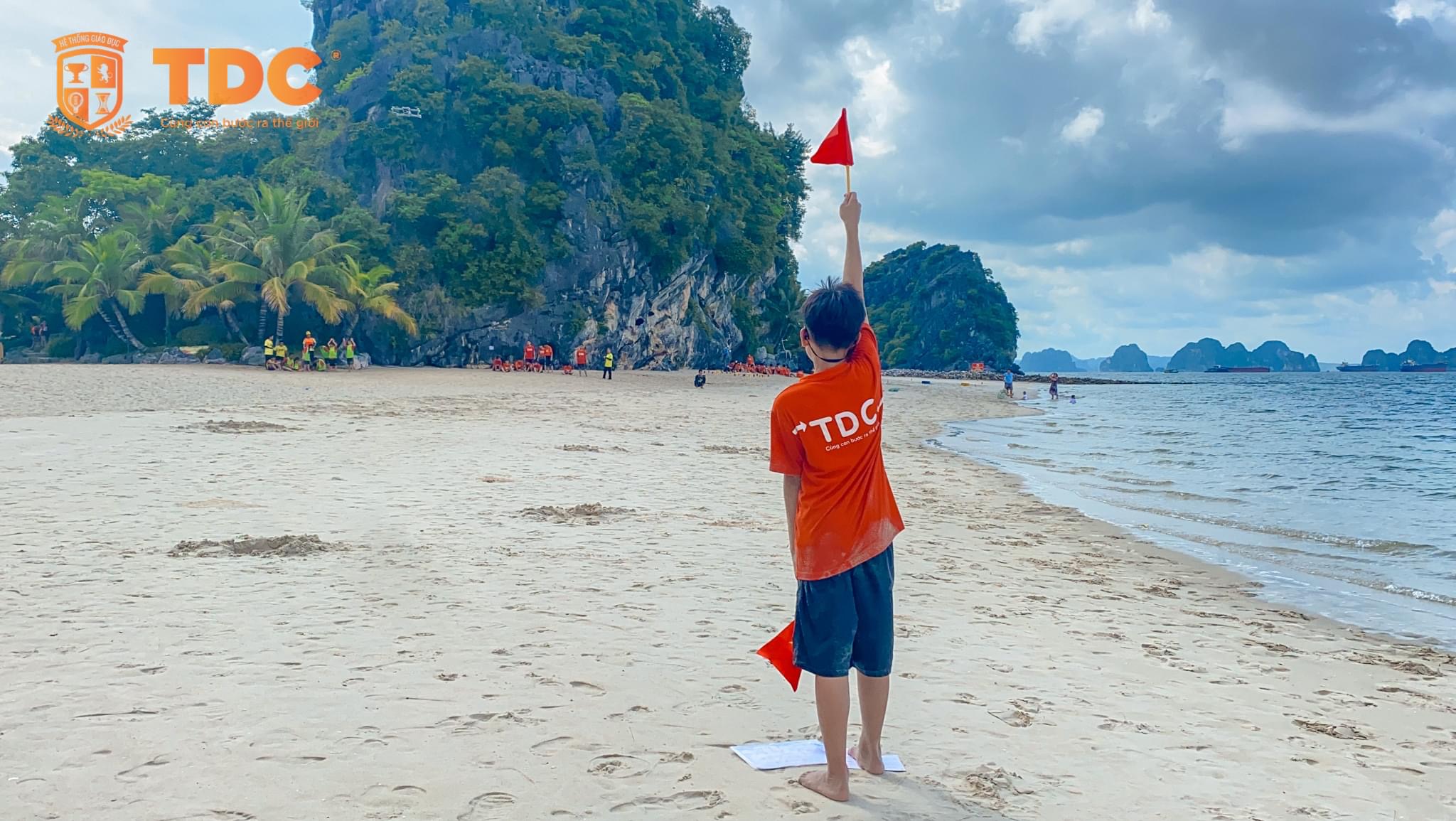 Khoảnh khắc hoạt động Trại Hè Biển TDC 6