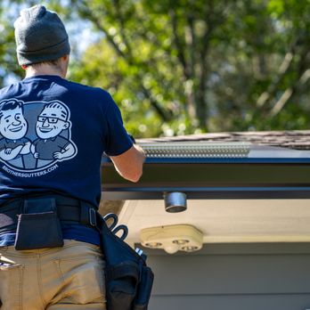 Brothers Gutters certified technician