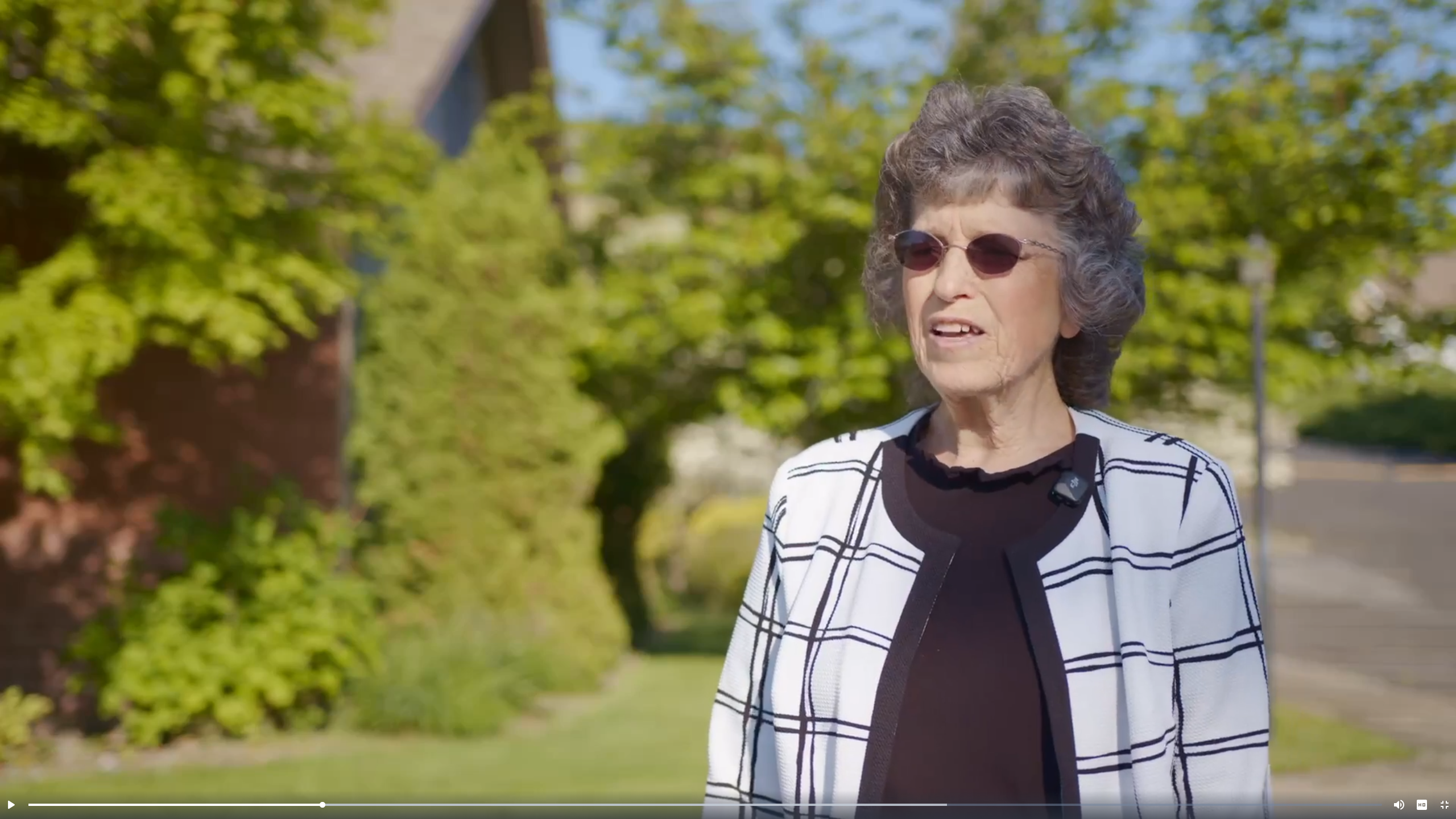 10-Days to Health testimonial — Doris, program educator, who went from a nursing home to walking two miles a day