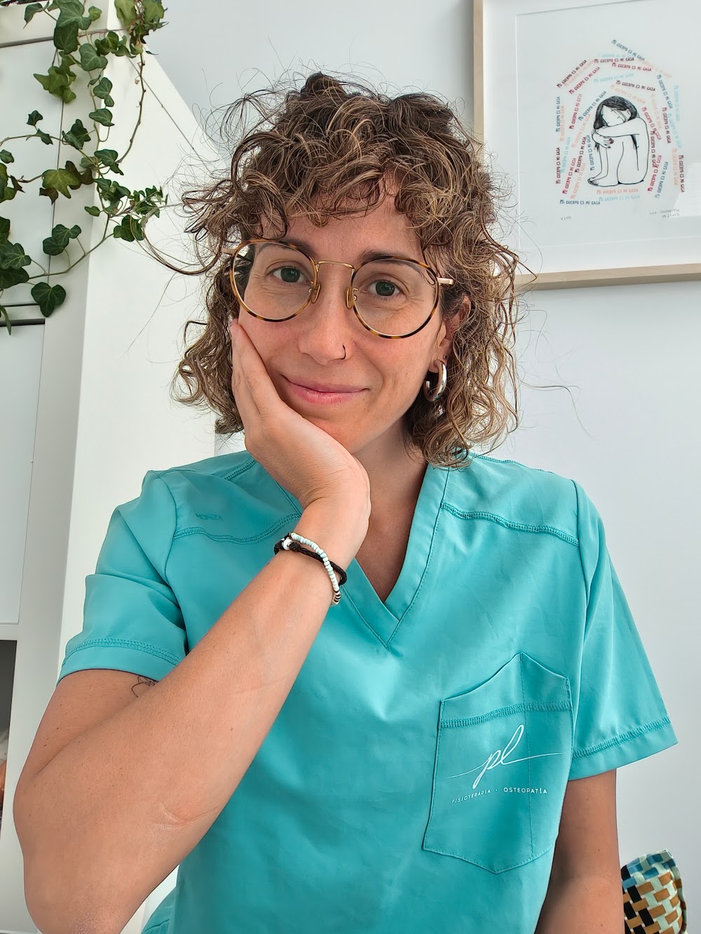 Paula Lora