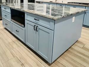 {{ custom_values.service_2 }} in {{custom_values.area_2})