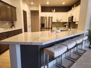 {{ custom_values.service_2 }} in {{custom_values.area_2})