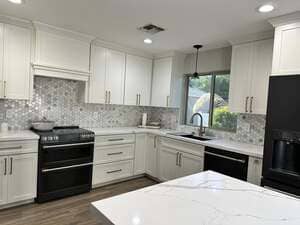 {{ custom_values.service_3 }} in {{custom_values.area_3})