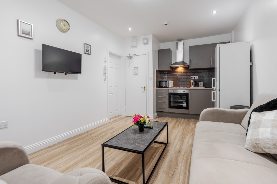 TopFloor Apt LikeHome