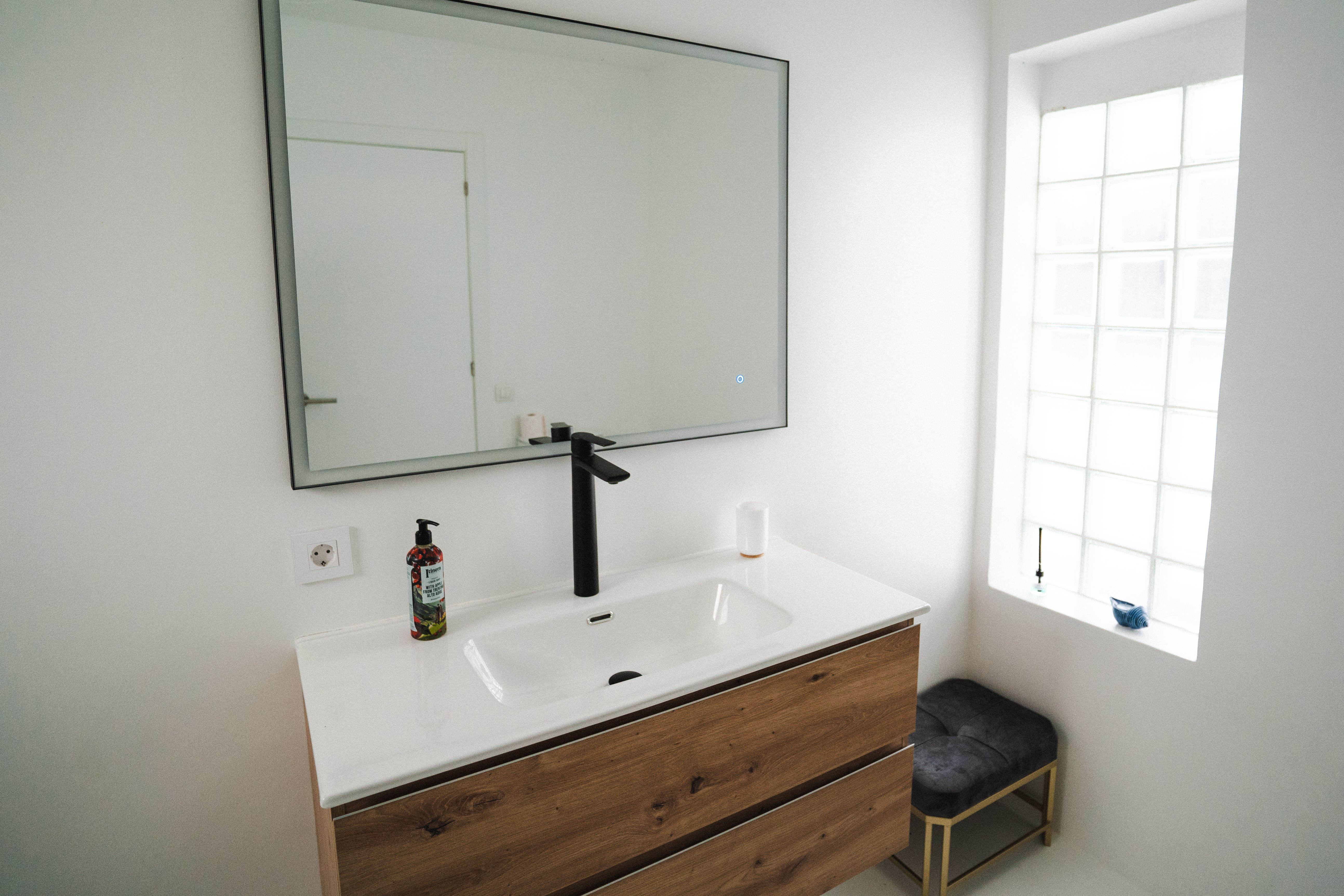 Baño de diseño en una villa de Lanzarote