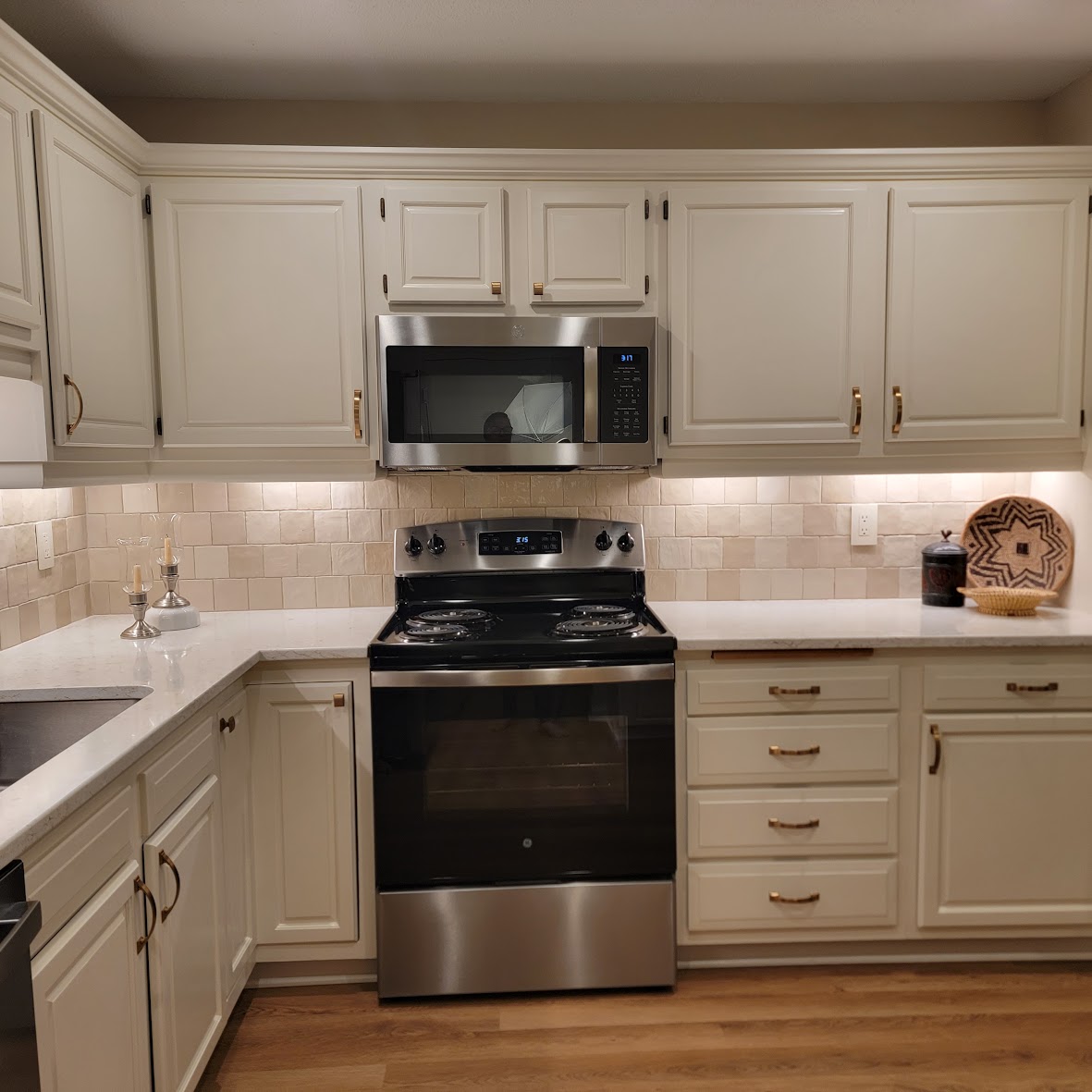 Spa style primary bathroom remodel Wayzata MN – soaking tub and double vanity