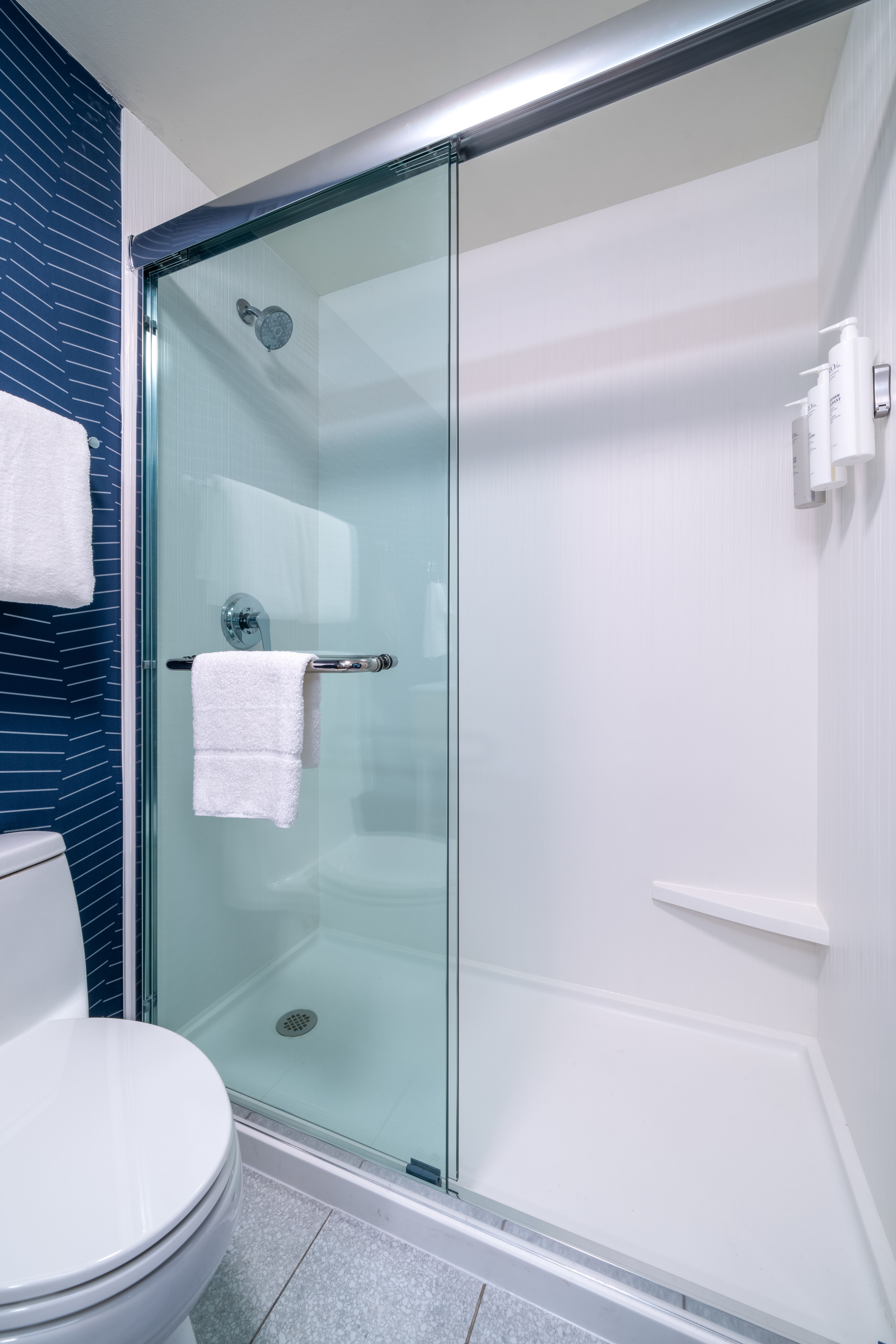 Bathroom at Spark by Hilton Kansas City Plaza Streetcar