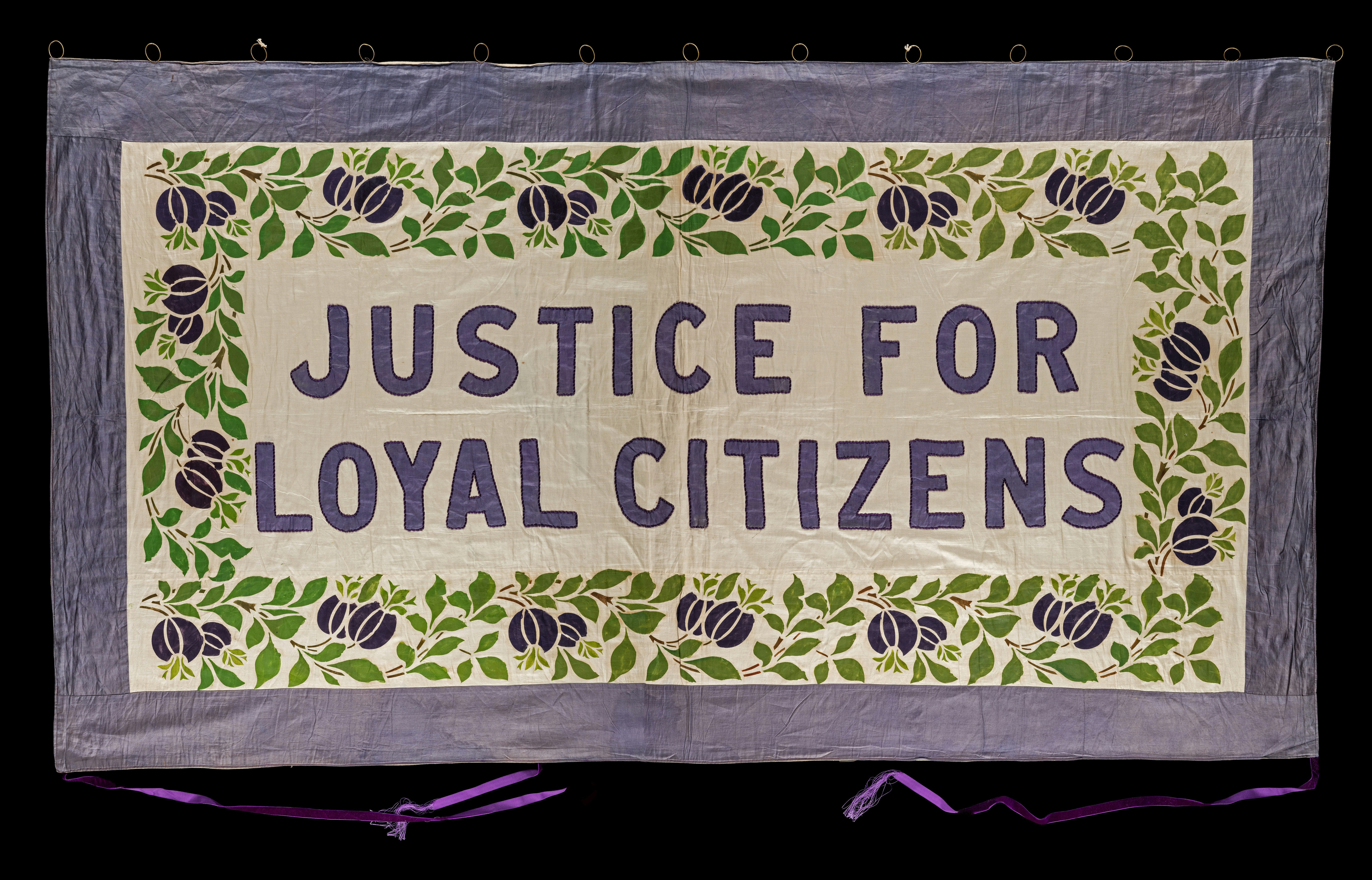 Applique fabric banner