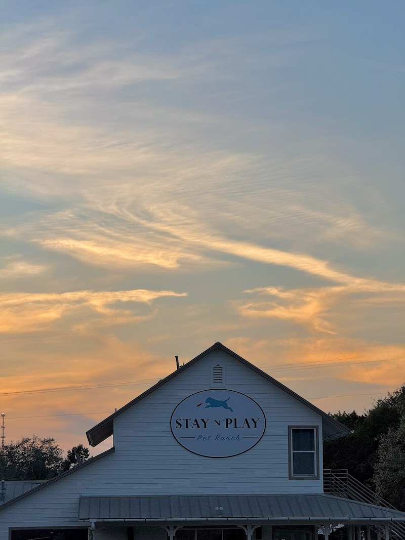 Stay-N-Play Pet Ranch