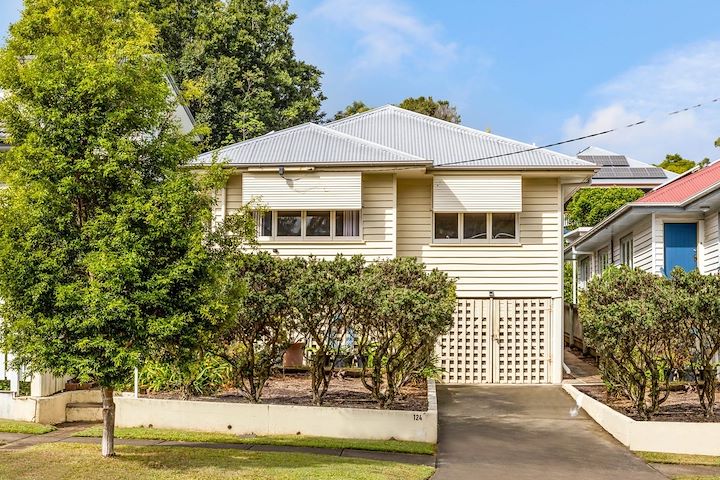 Sold by Amanda Becke 124 Shaftesbury Street, Tarragindi QLD